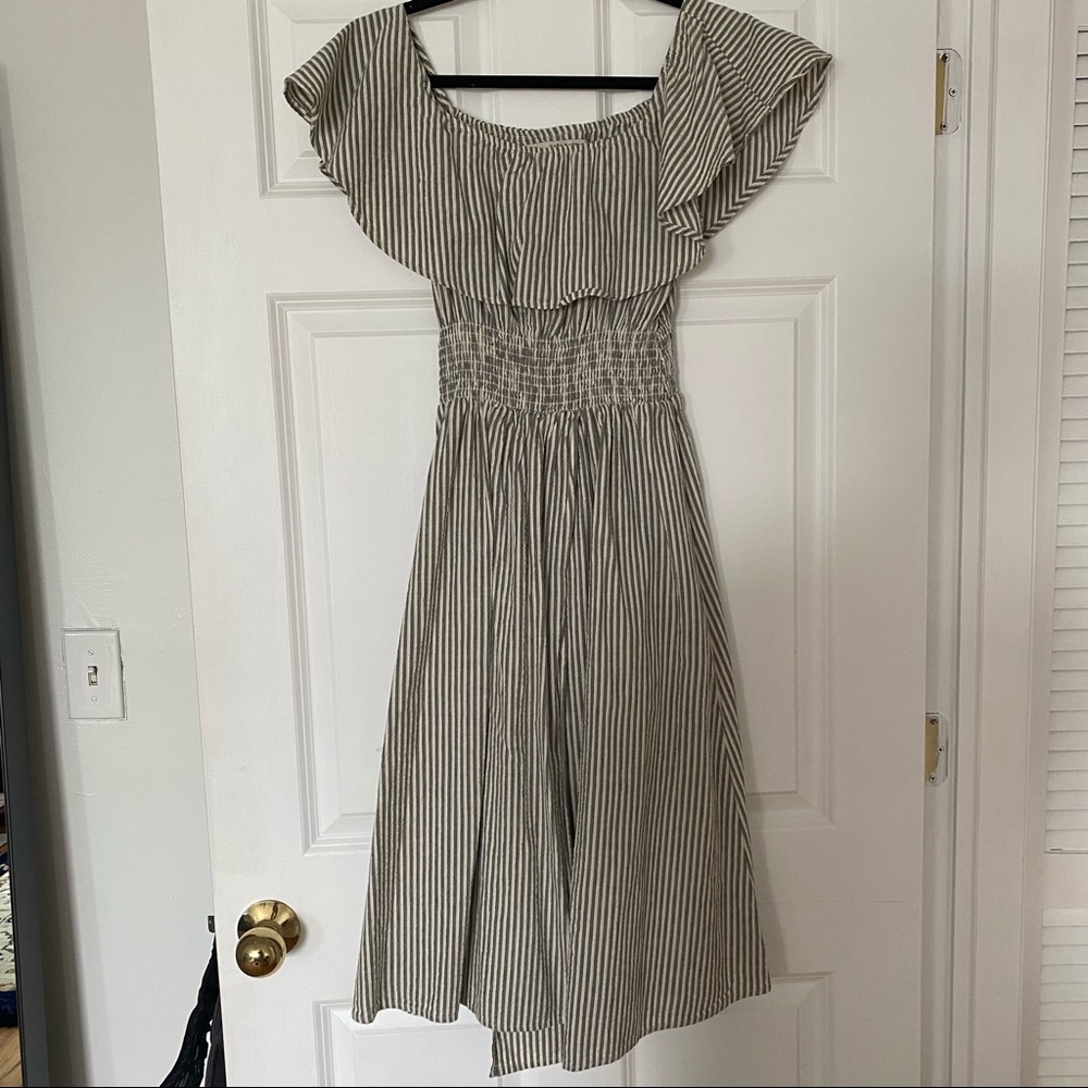 Zara off shoulder seersucker cotton stripe dress M